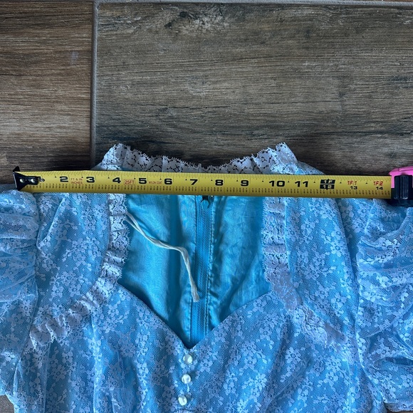 Vintage beautiful dress - Picture 11 of 12